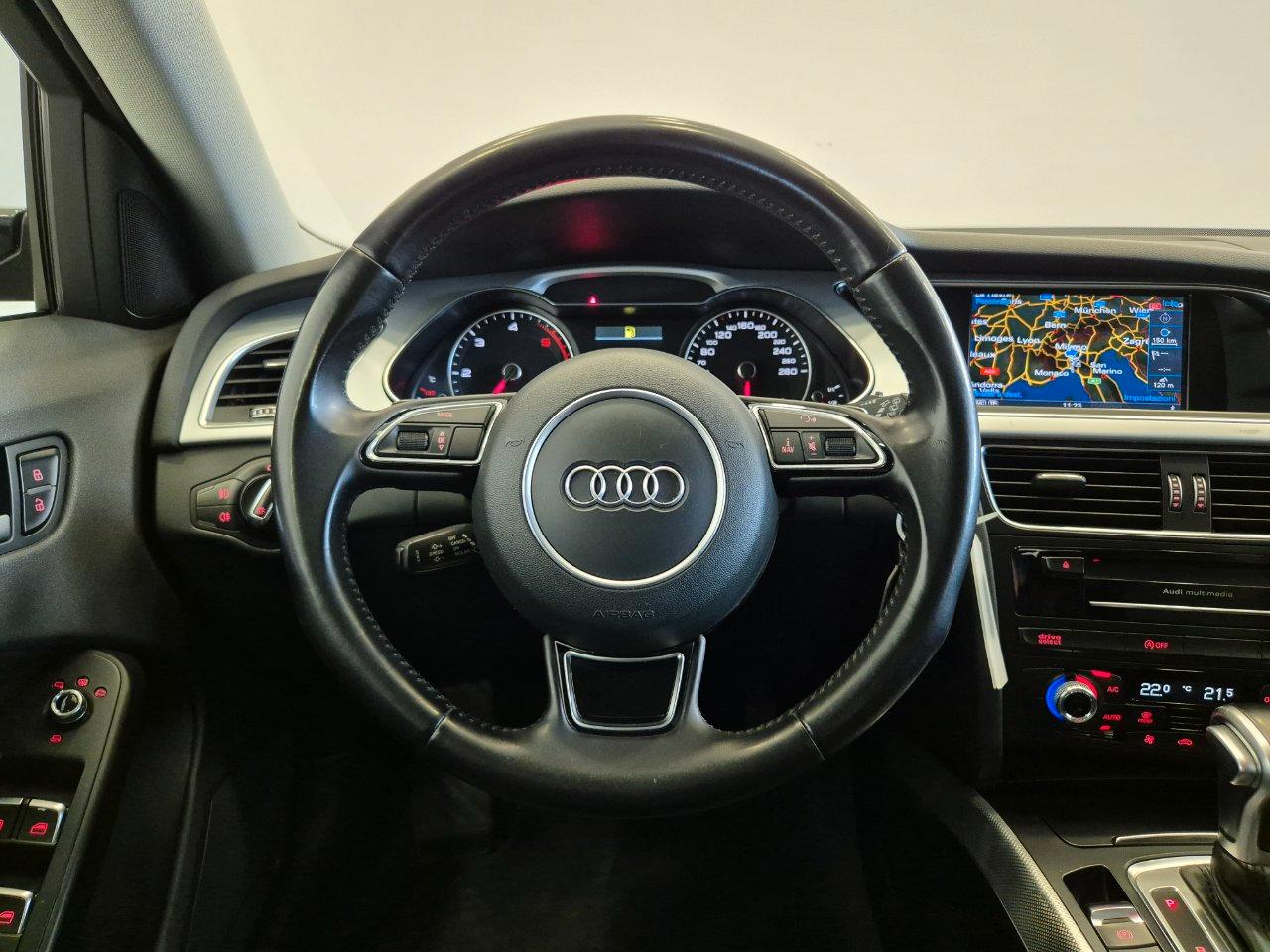 Audi A4 Avant 2.0 tdi S-Line 150cv multitronic - Cruise/Lim - Sens. Post.