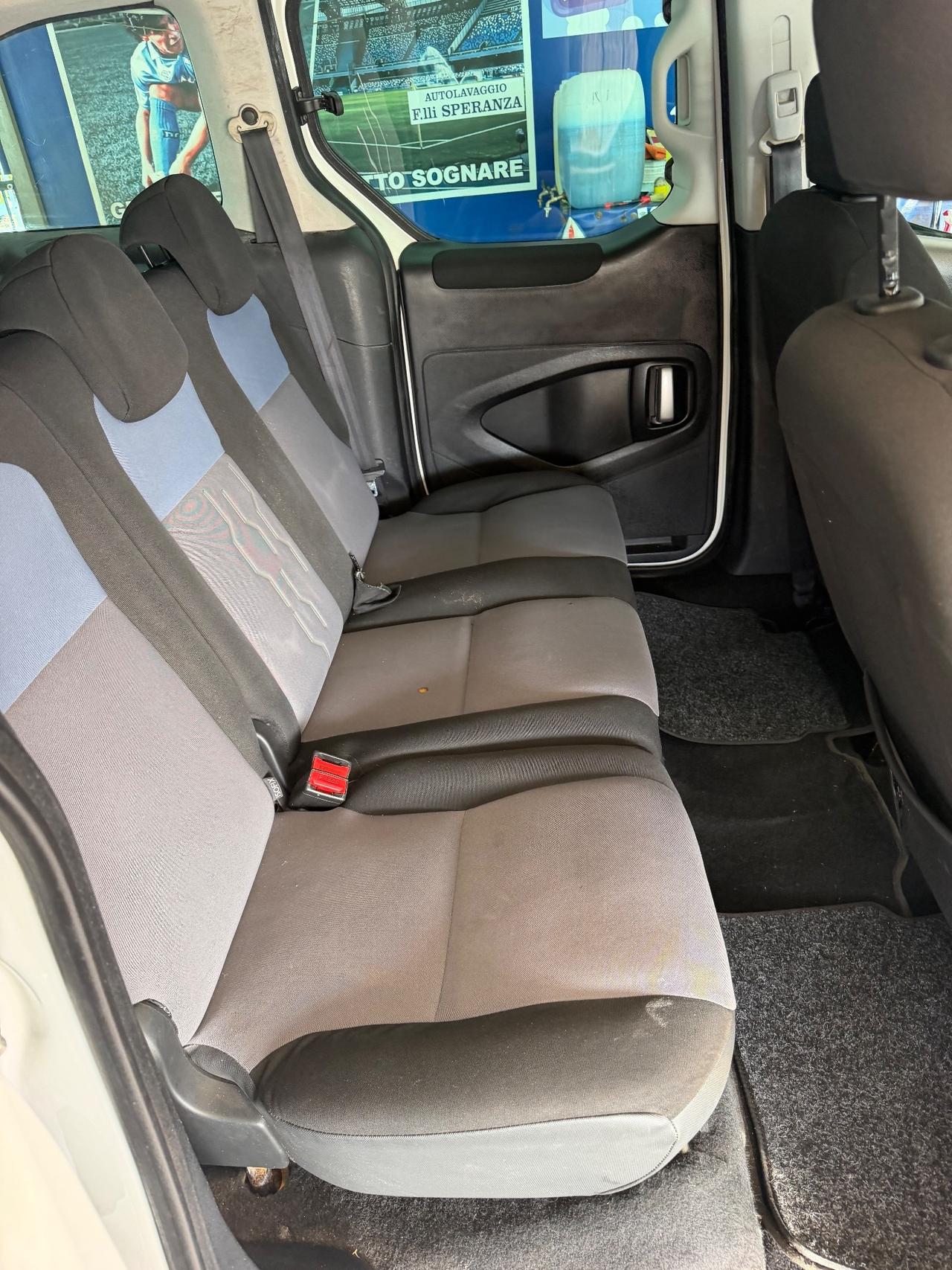 Peugeot Partner Tepee BlueHDi 100 Outdoor