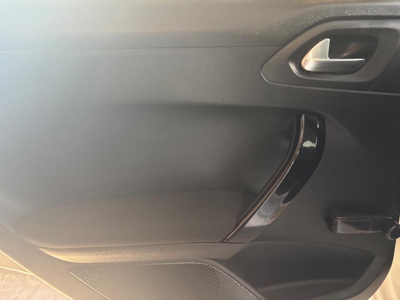 Peugeot 208 1.2 Benzina OK NEOPATENTATI