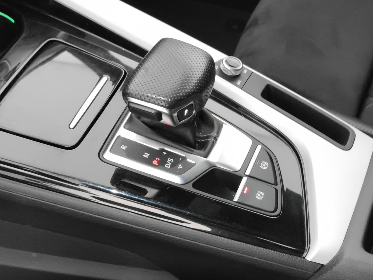 Audi A5 Sportback 40 2.0 tdi mhev S line edition 204cv