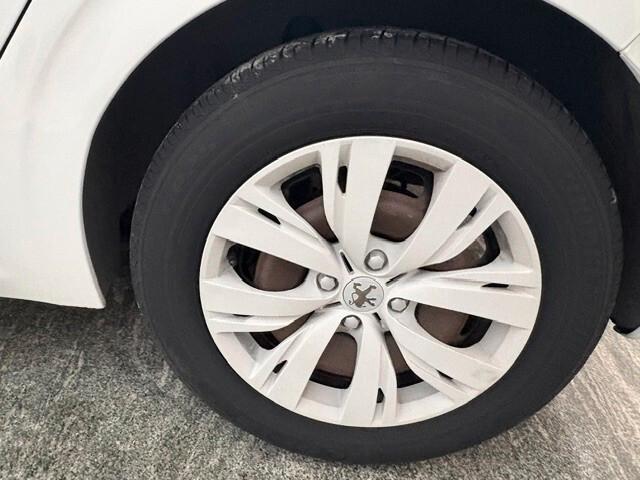 Peugeot 208 1.4 HDi 68 CV 5 porte Allure