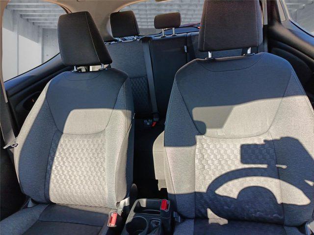 TOYOTA Yaris 4ª serie 1.0 5 porte Trend