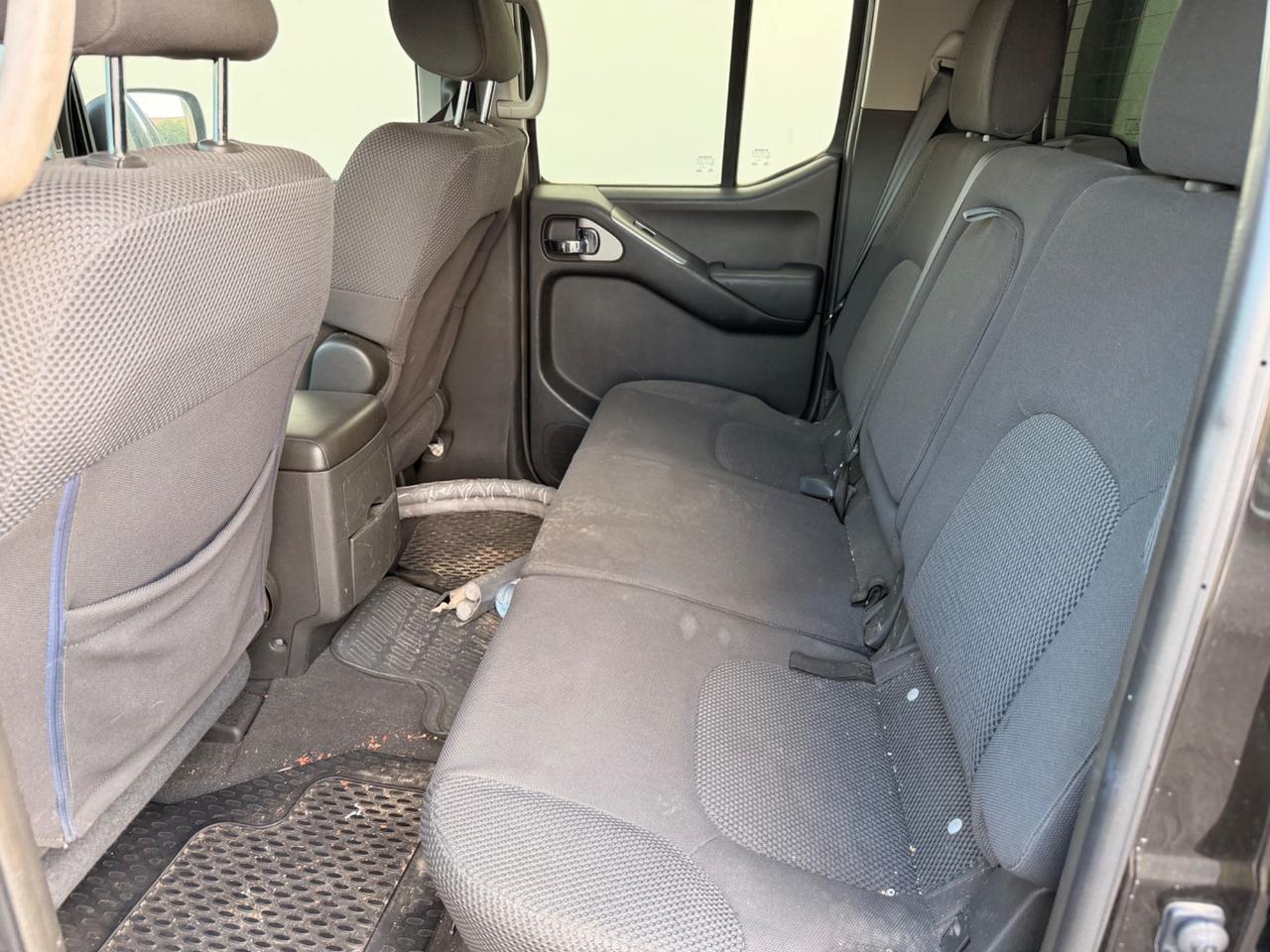 Nissan Navara 2.5 dCi 4 porte Double Cab SE