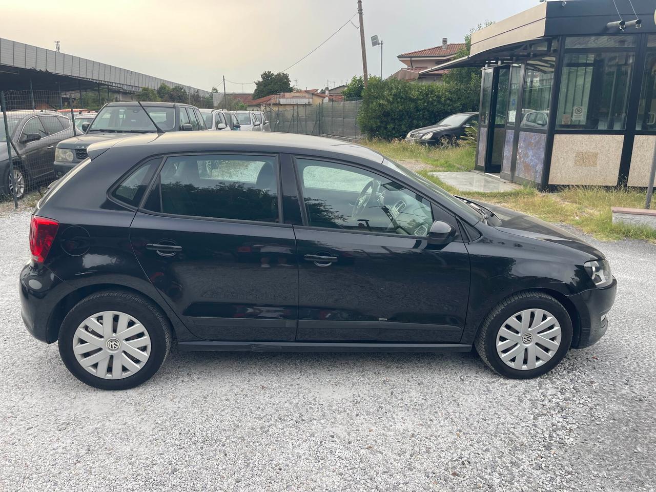 VOLKSWAGEN POLO - HIGHLINE - BLUE MOTION TECNOLOGY