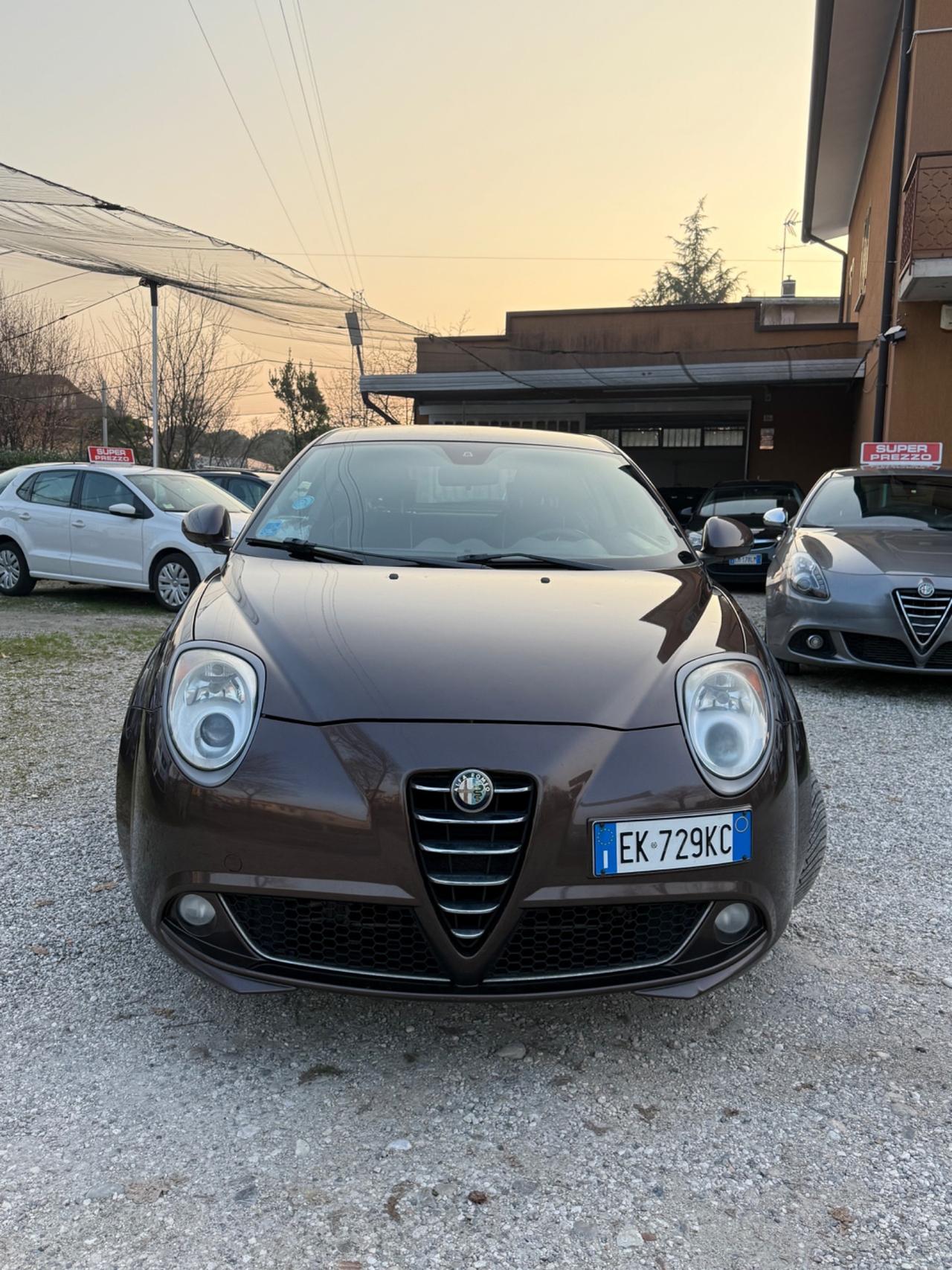 Alfa Romeo MiTo 1.4 105 CV M.air S&S Distinctive Sport Pack