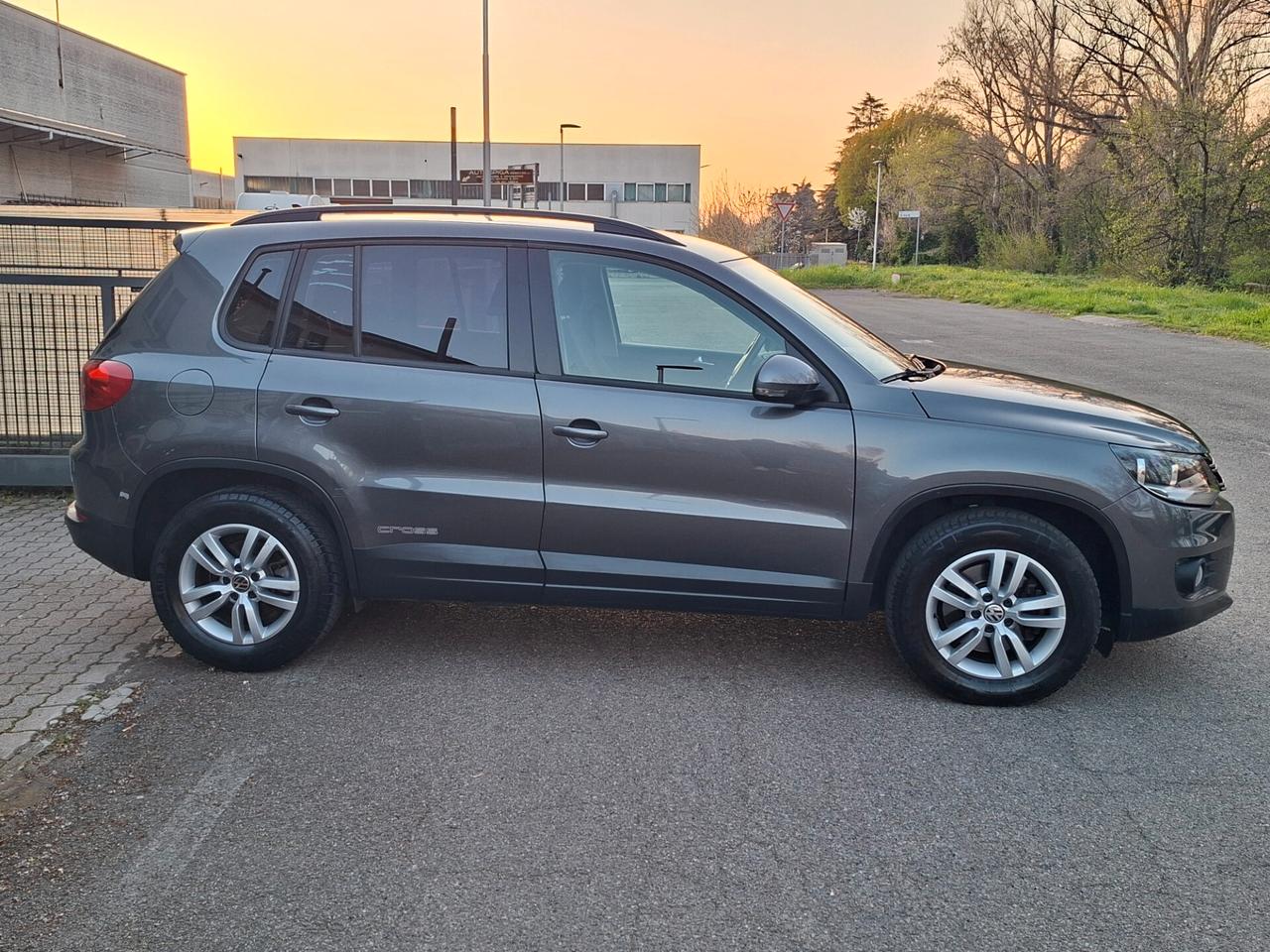 VOLKSWAGEN TIGUAN 2016 DIESEL EURO6B MODELLO CROSS