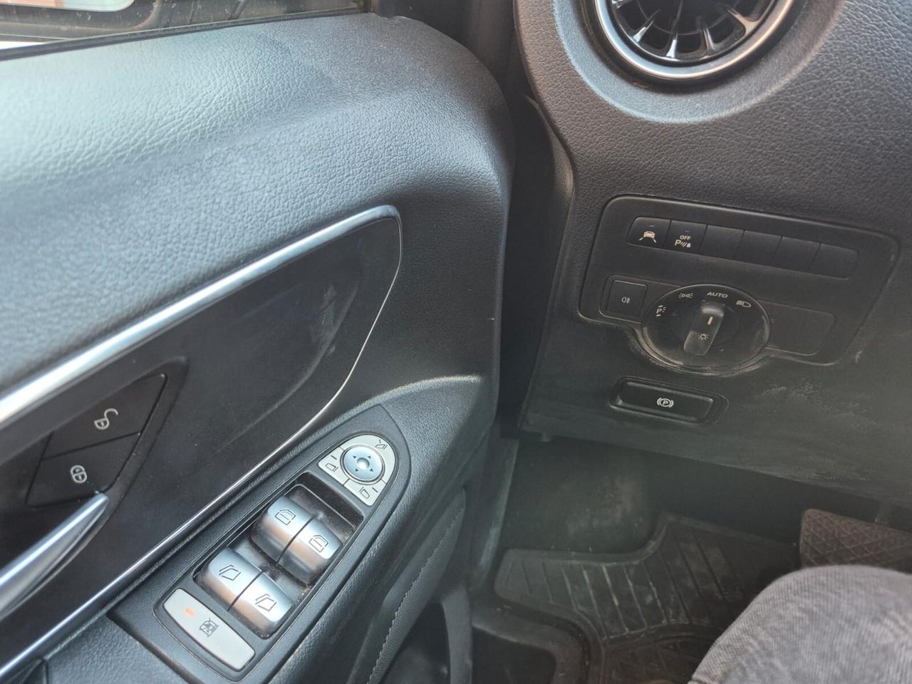 Mercedes Vito 116 CDI Extra-Long 9 POSTI C.A. PELLE 2 ANNI GARANZIA