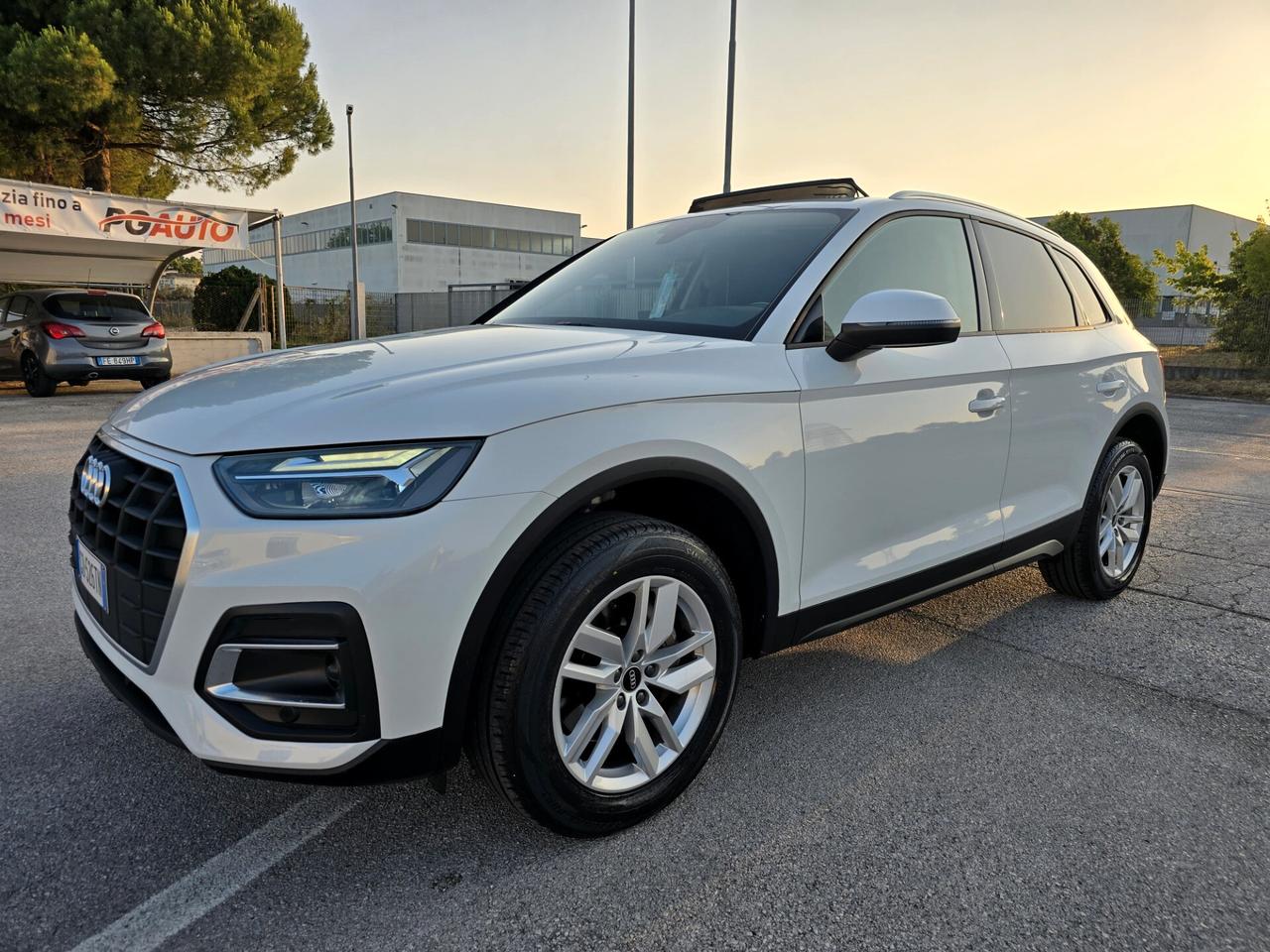 Audi Q5 40 2.0 tdi mhev 12V Business quattro s-tronic - TETTO -