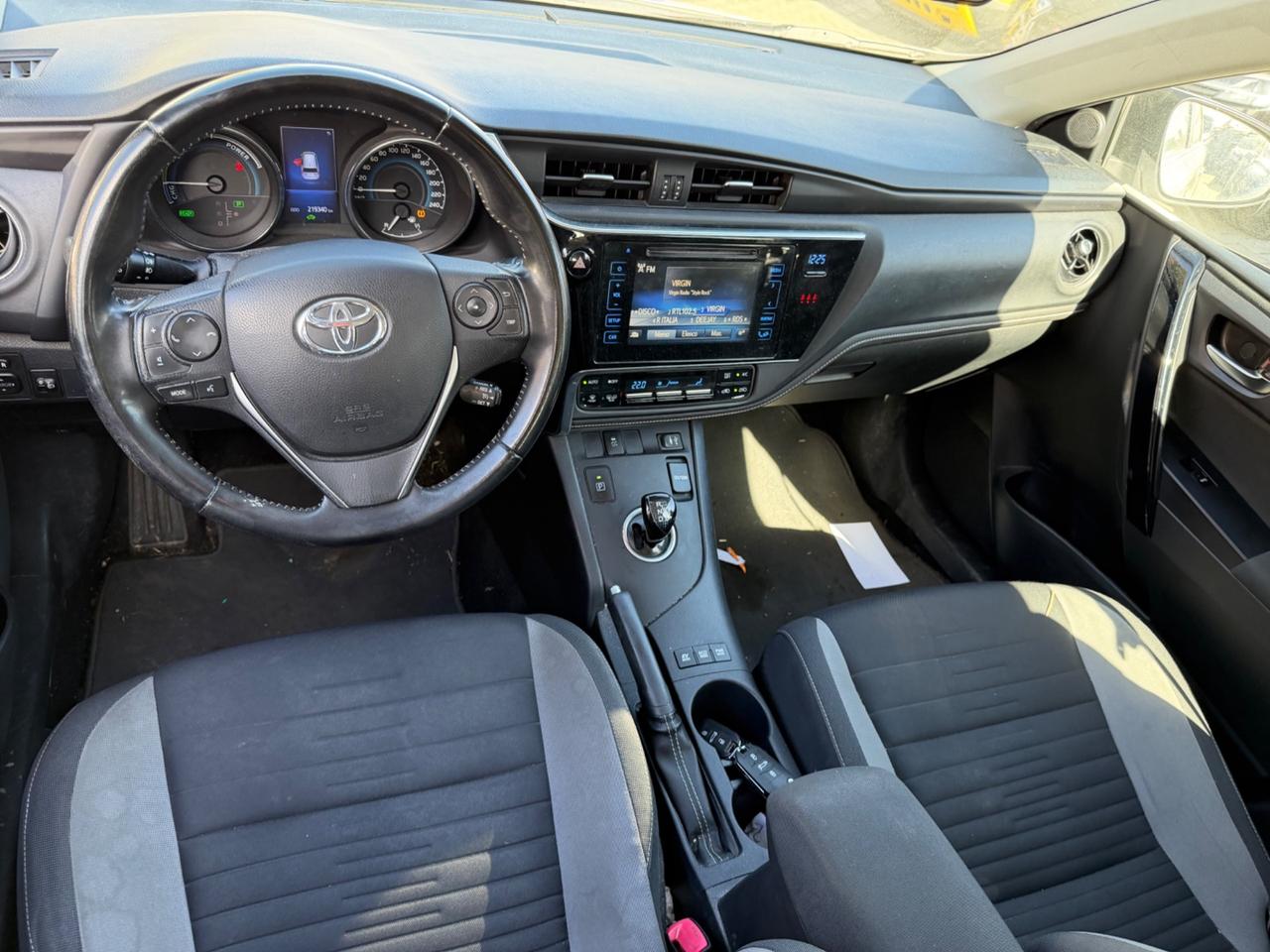 Toyota Auris 1.8 Hybrid Lounge automatico