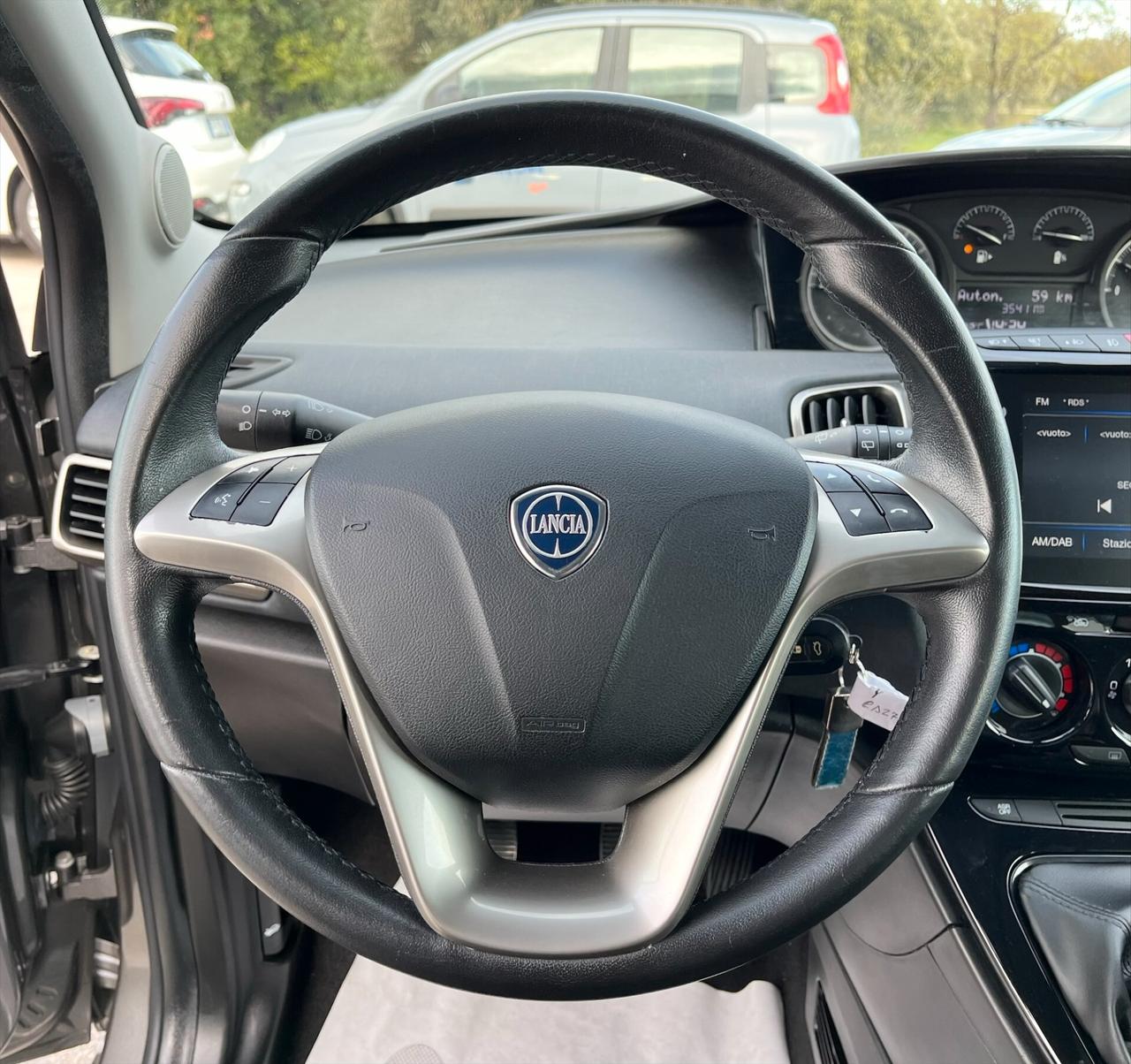 Lancia Ypsilon 1.0 FireFly 5 porte S&S Hybrid Gold