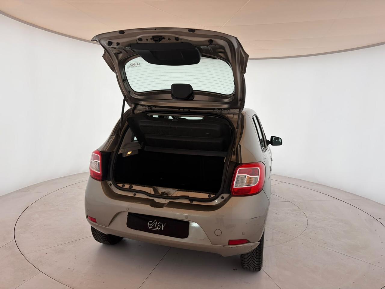 Dacia Sandero 1.2 Laureate 75cv *NEOPATENTATI*