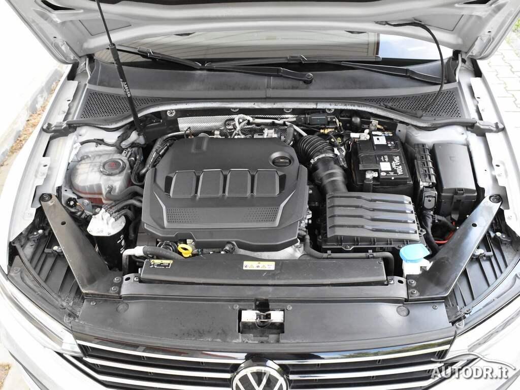 Volkswagen Passat Variant 2.0 TDI EVO Business Fari LED, Navi, Ambient Pack