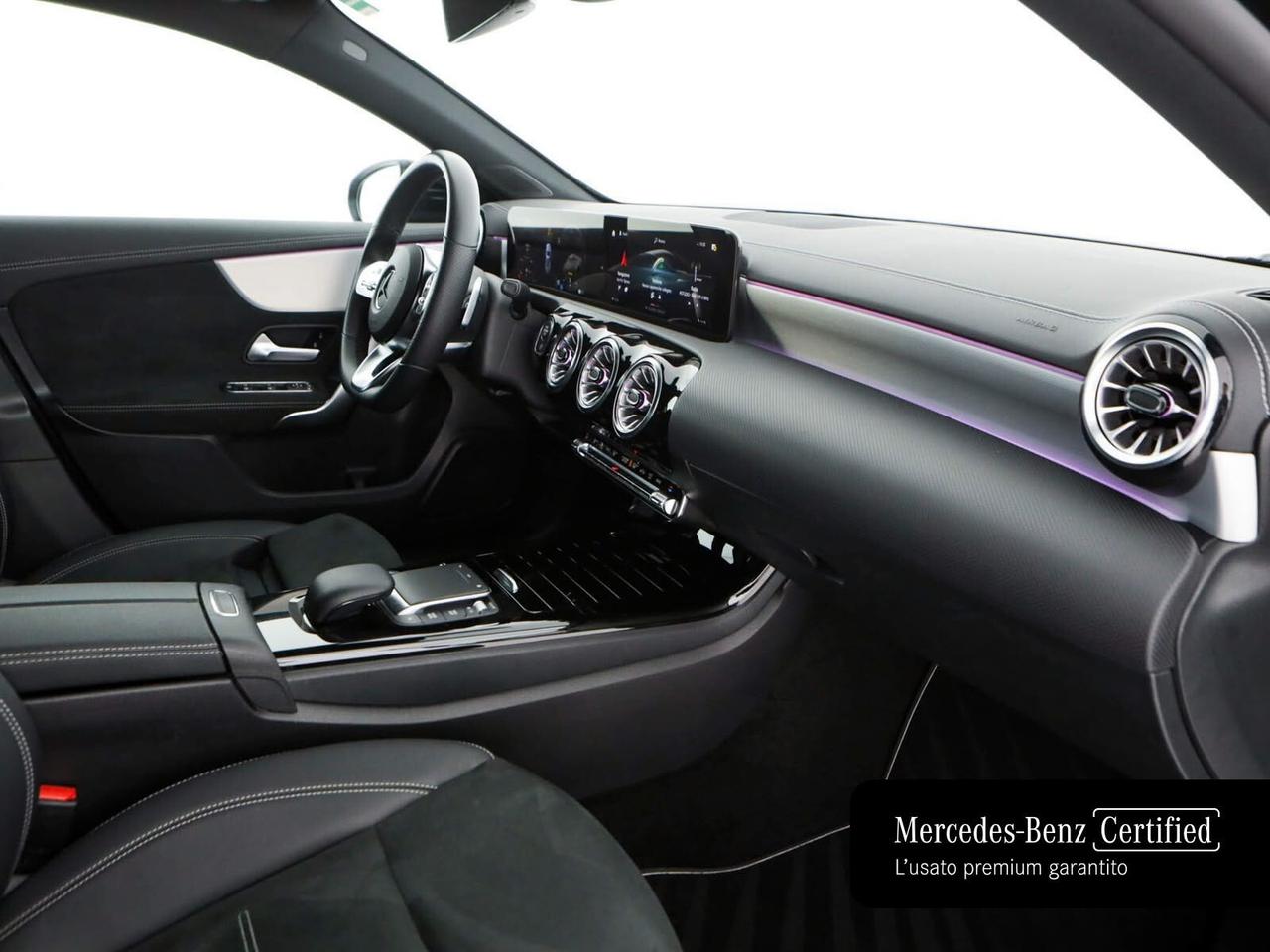 Mercedes-benz A 180d Premium AMG Night Edition Led Ambient