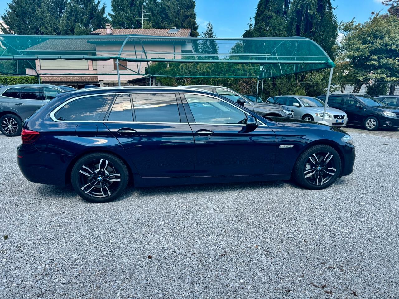 Bmw 525d xDrive Touring Luxury