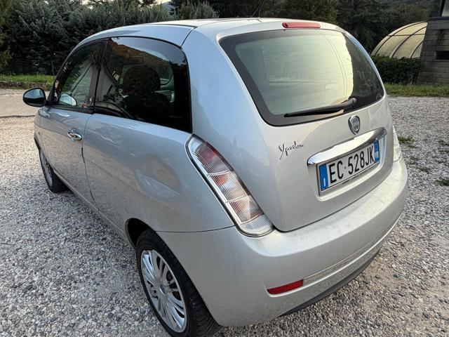 LANCIA Ypsilon 1.2 Versus senza nessun lavoro da fare