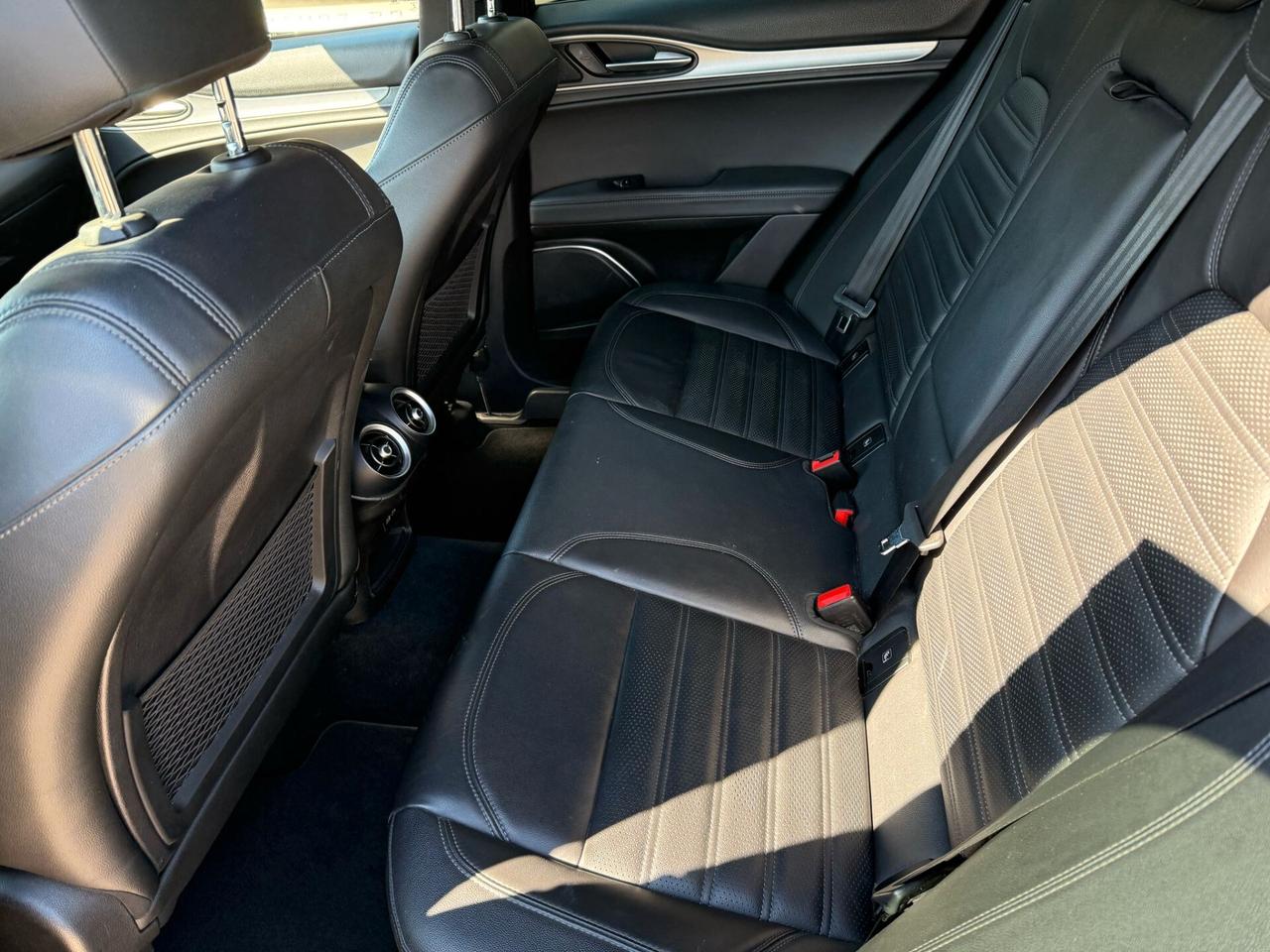 Alfa Romeo Stelvio 2.2 Turbodiesel 210 CV AT8 Q4 Veloce