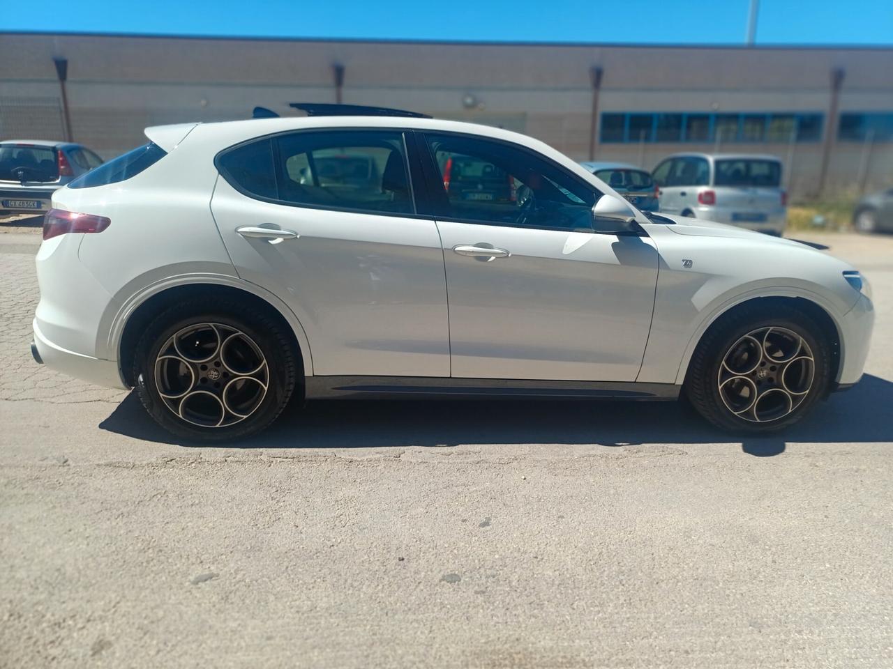Alfa Romeo Stelvio 2.2 Turbodiesel 210 CV AT8 Q4 Veloce TETTO/PELLE/SEDILI RISCALDABILI/CAMERA/FULL OPTIONAL/