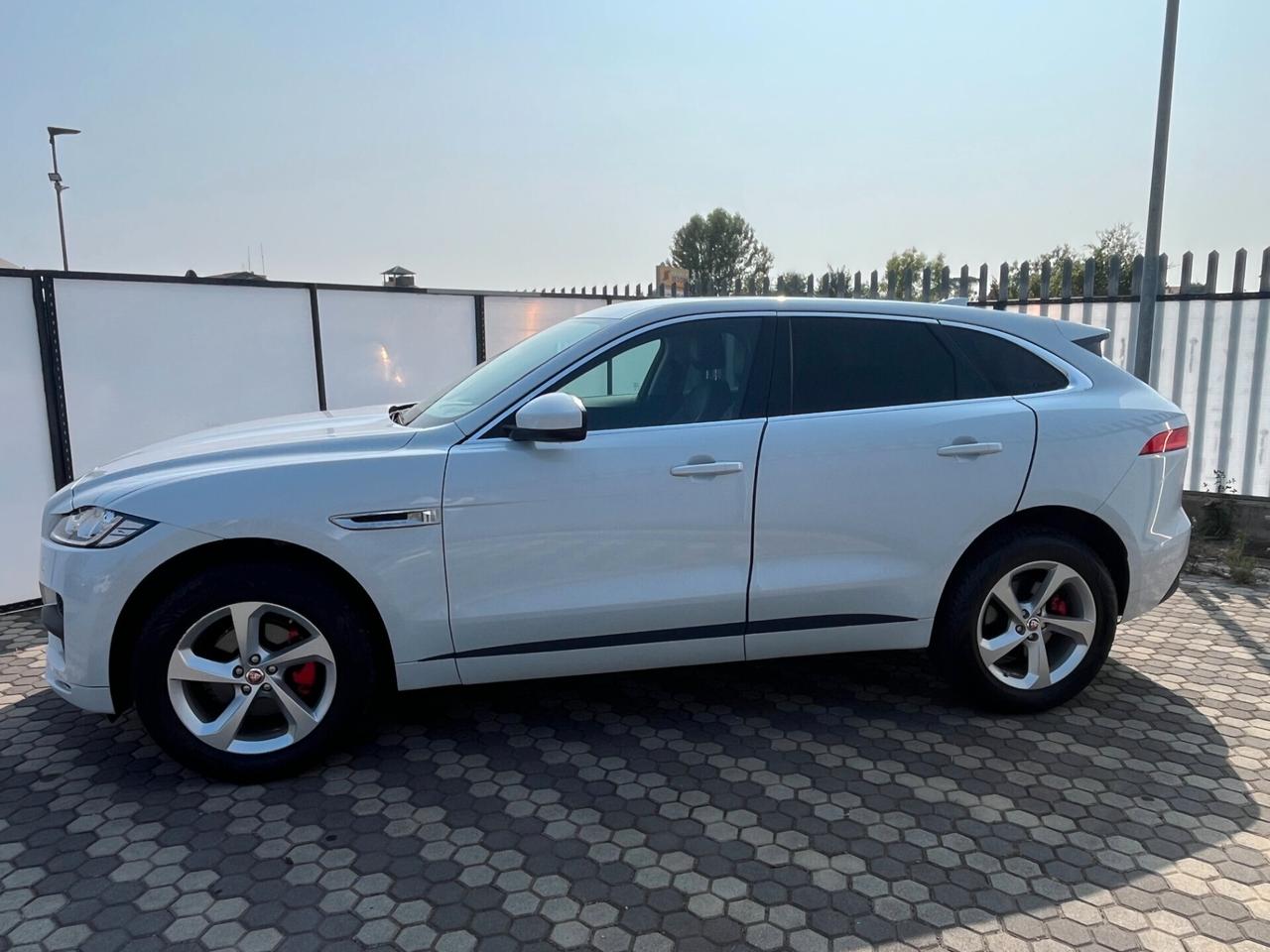 Jaguar F-Pace 2.0 D 180 CV AWD aut. Prestige