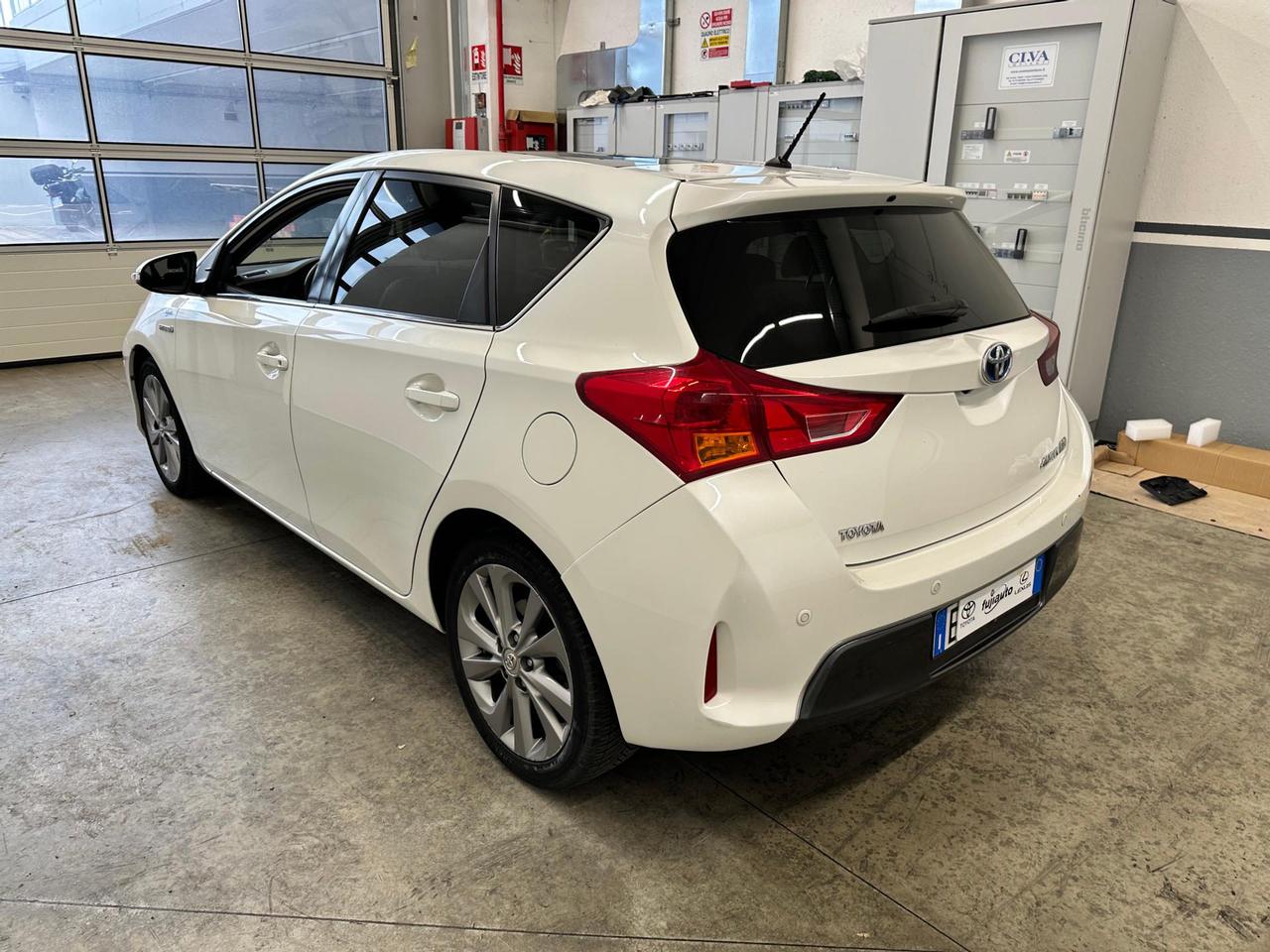 Toyota Auris 5p 1.8h Lounge