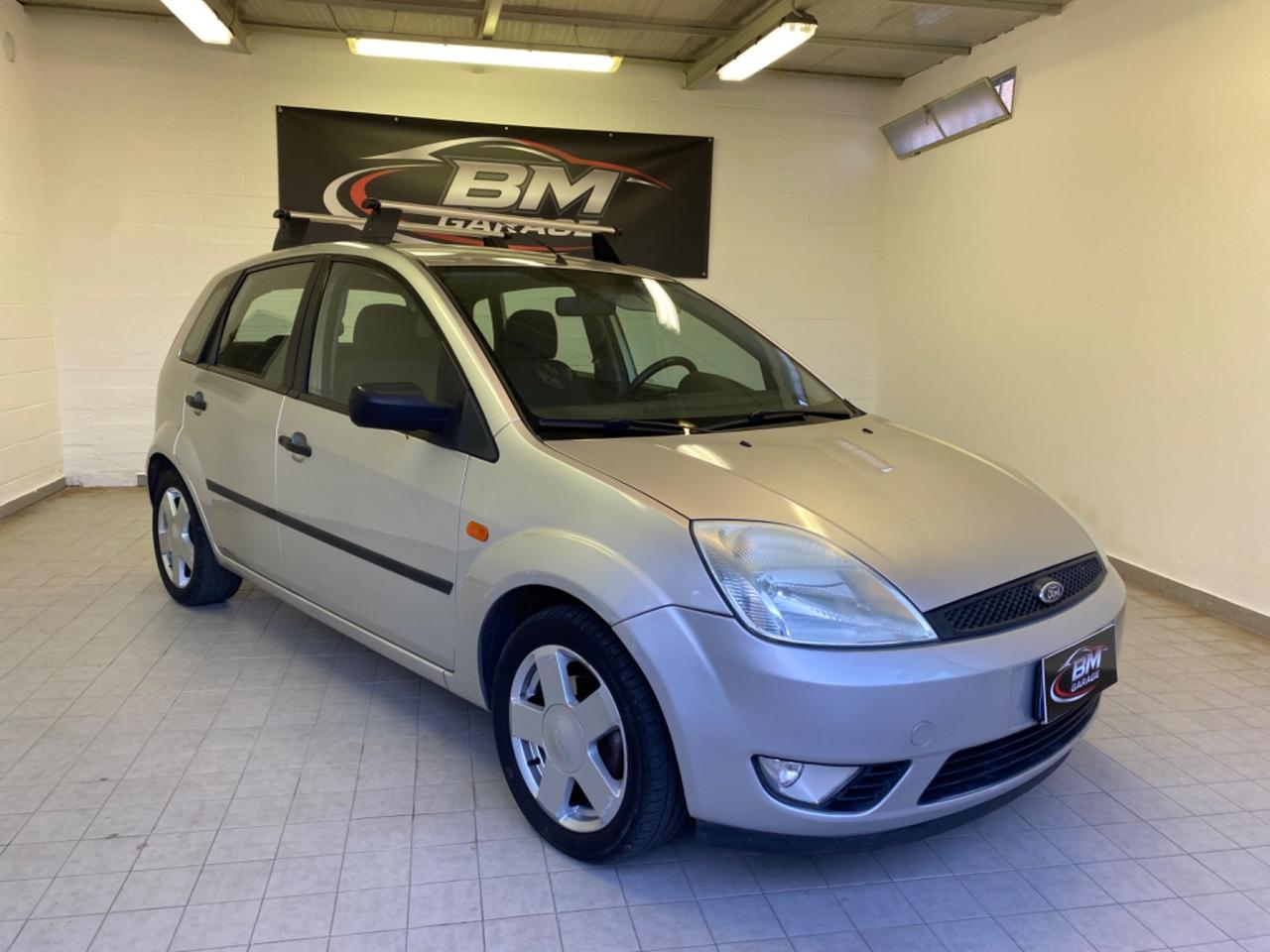 Ford Fiesta 1.4 16V 5p. Ghia