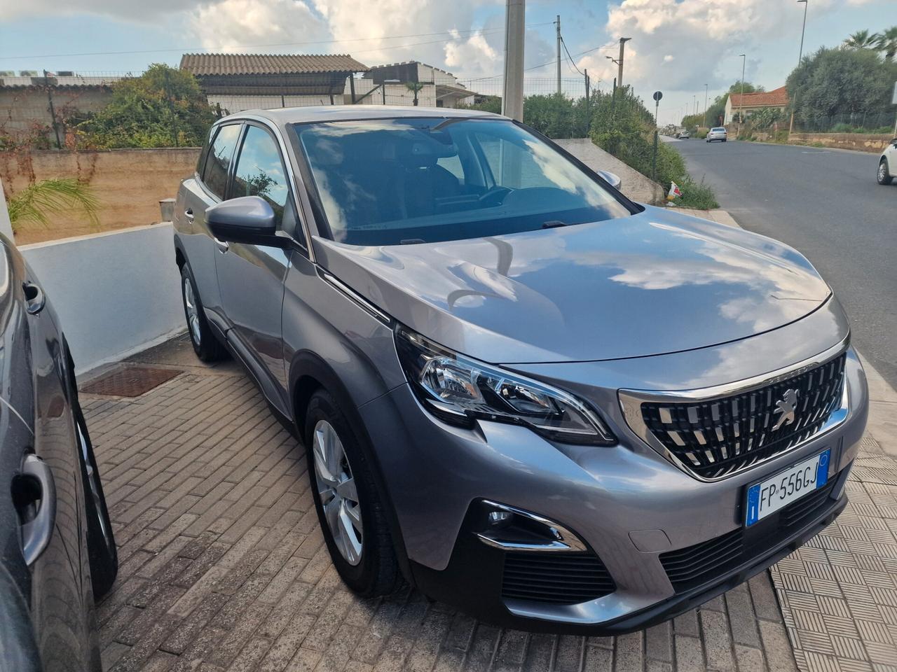 Peugeot 3008 BlueHDi 120 S&S EAT6 Business