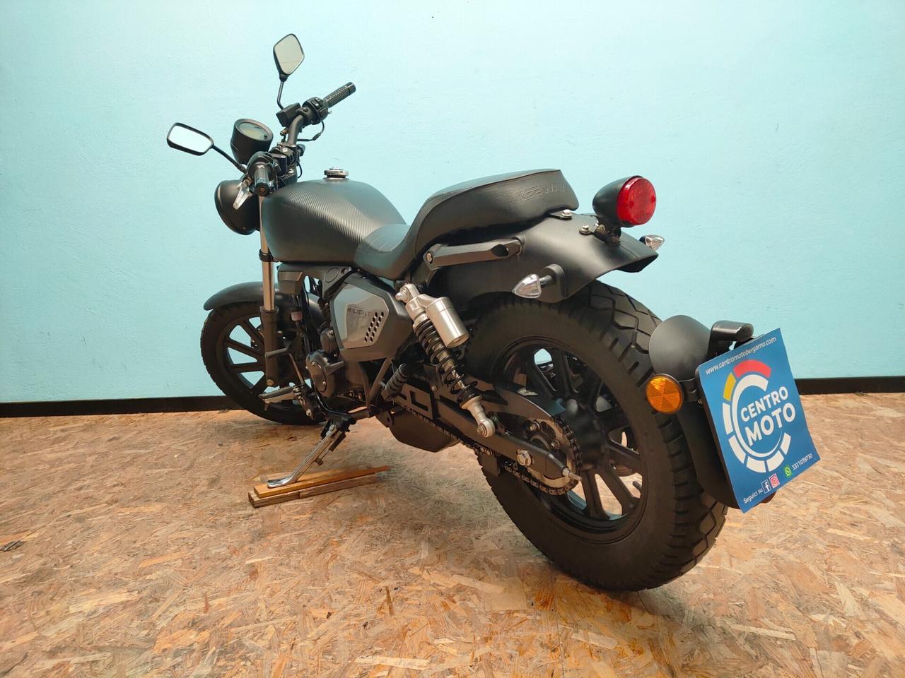 Keeway K-Light 125: personalità e maneggevolezza