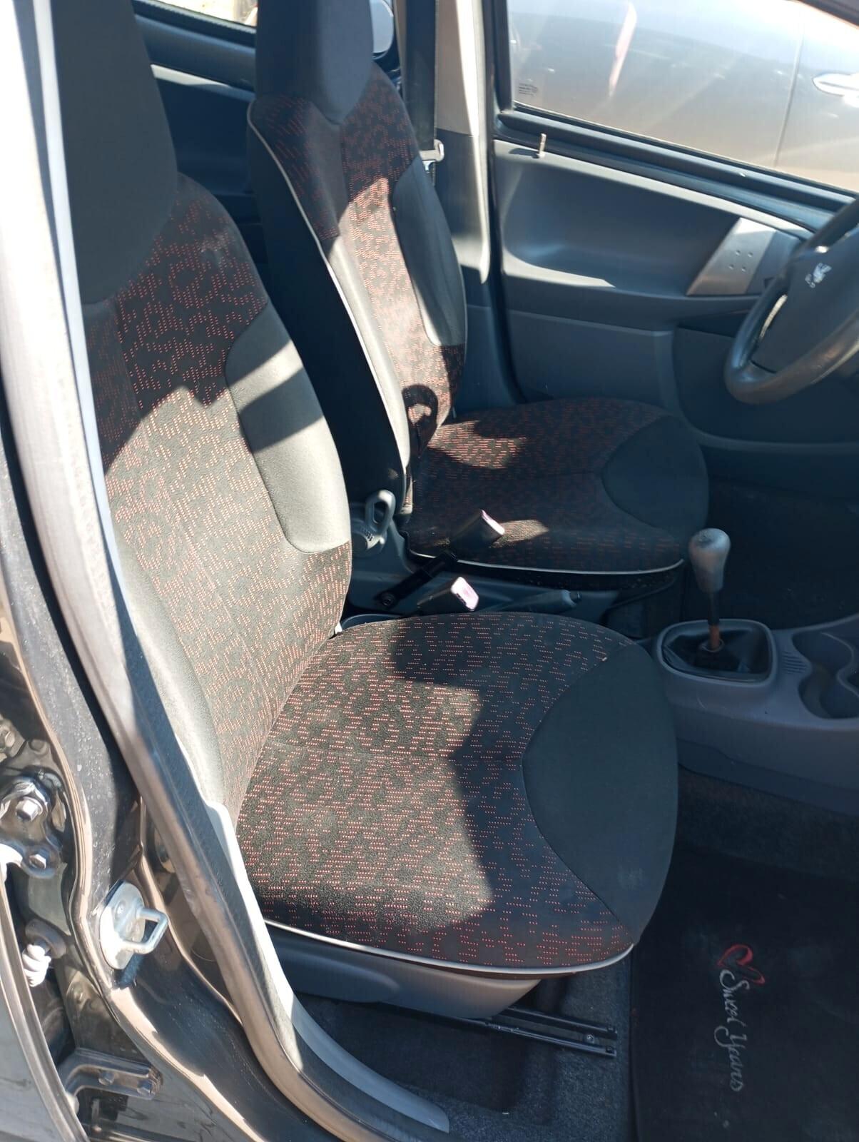 Peugeot 107 1.0 68CV 5p. Sweet Years