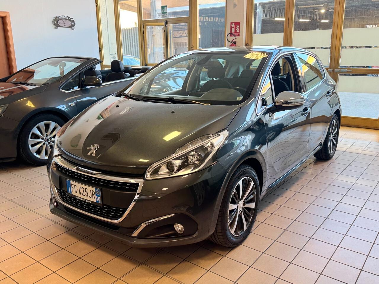 Peugeot 208 BlueHDi 75 5 porte Allure