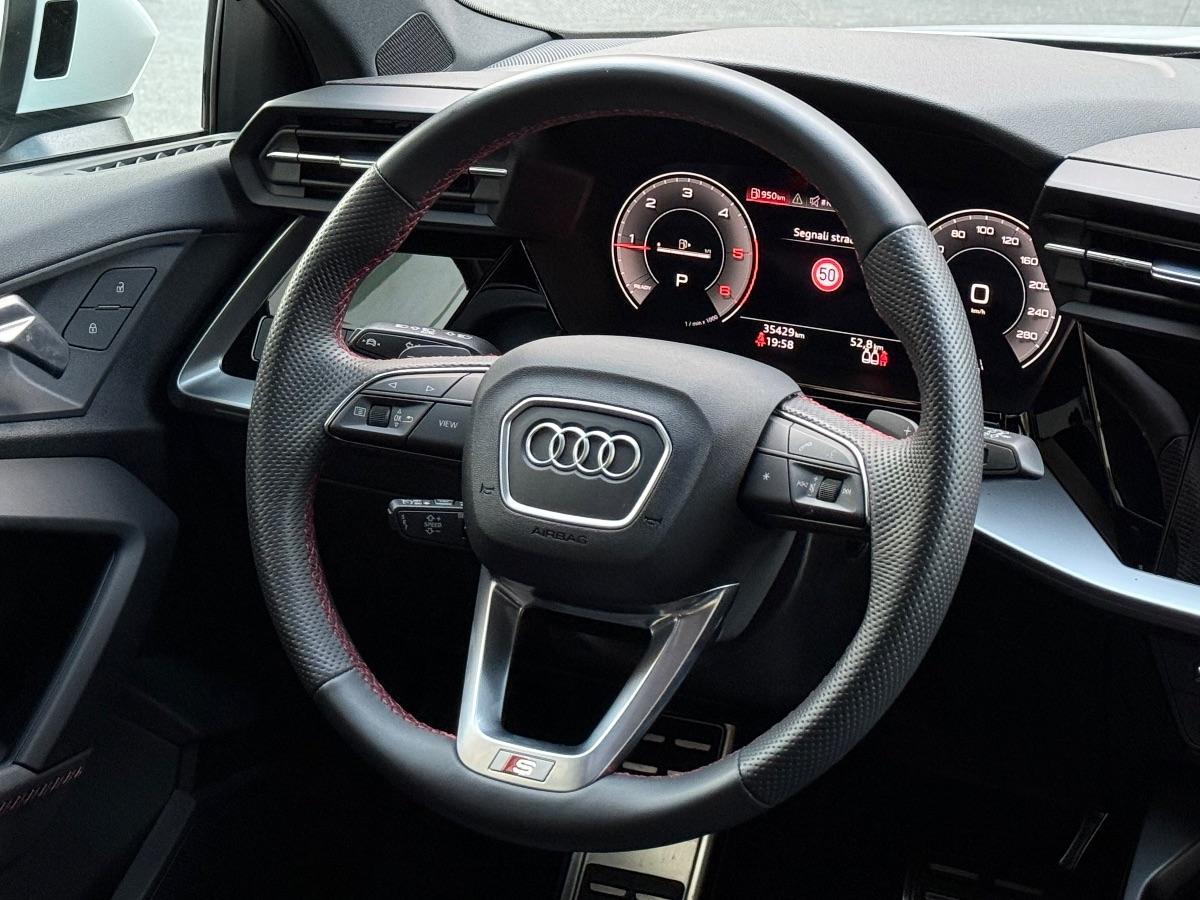 Audi A3 Sportback 40TDI 200CV Quattro S-line Identity Black