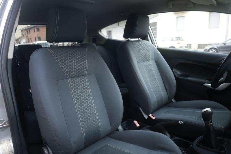 Ford Fiesta Ford Fiesta 1.4 16V 3p. Bz.- GPL Titanium Bs. Unicoproprietario