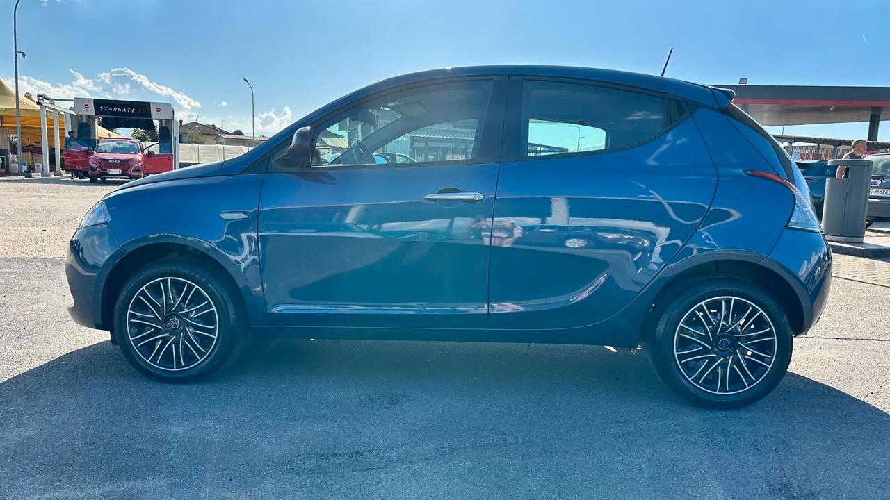 Lancia Ypsilon 1.0 5 porte KM CERTIFICATI UNICO PROPRIETARIO