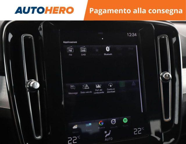 VOLVO XC40 T2 Geartronic Momentum Pro