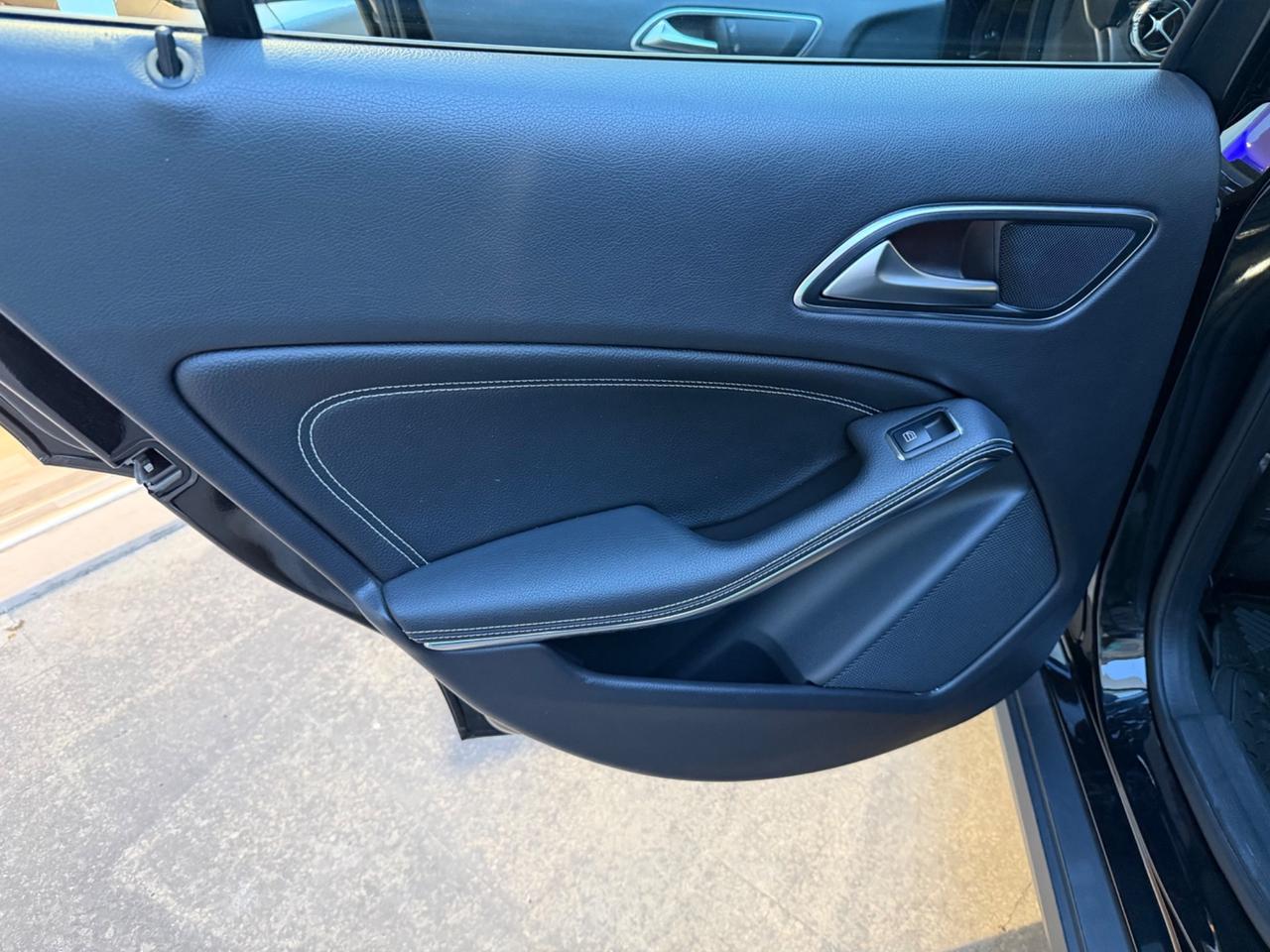 Mercedes-benz GLA 200 d Automatic Premium