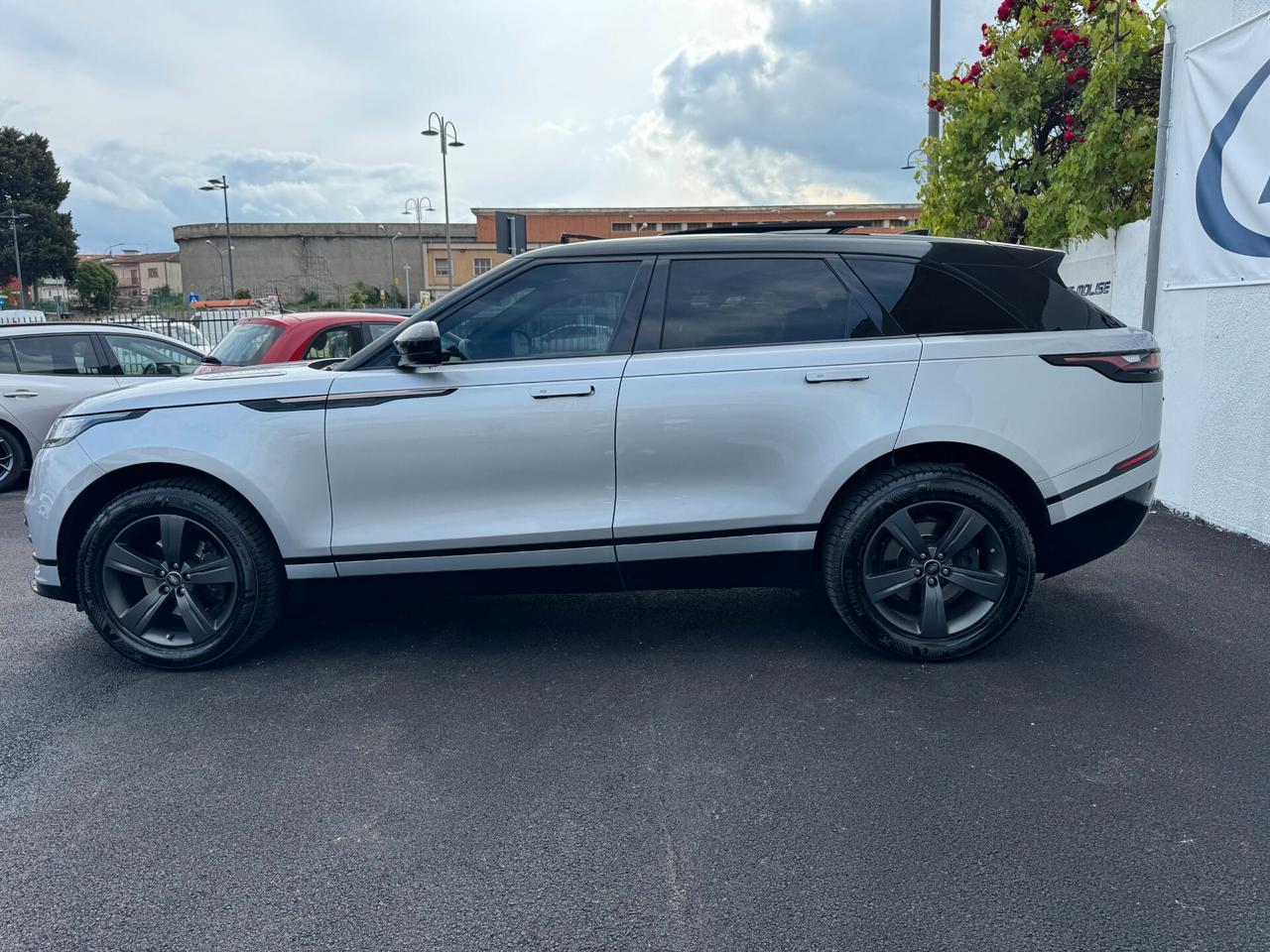 Land Rover Range Rover Velar Range Rover Velar 2.0D I4 240 CV R-Dynamic HSE