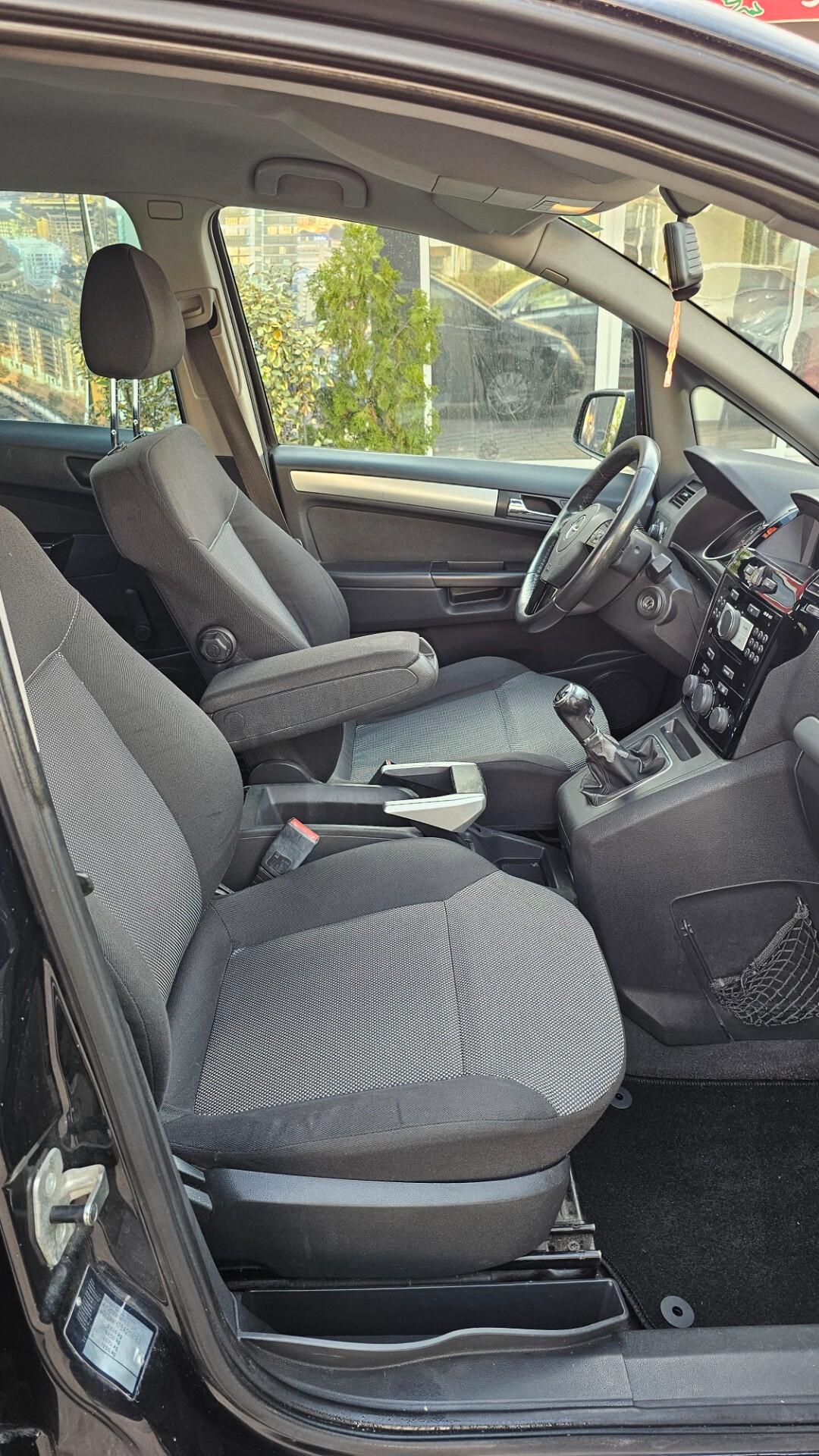 Opel Zafira 1.6 16V ecoM 150CV Turbo Cosmo (110 kw)