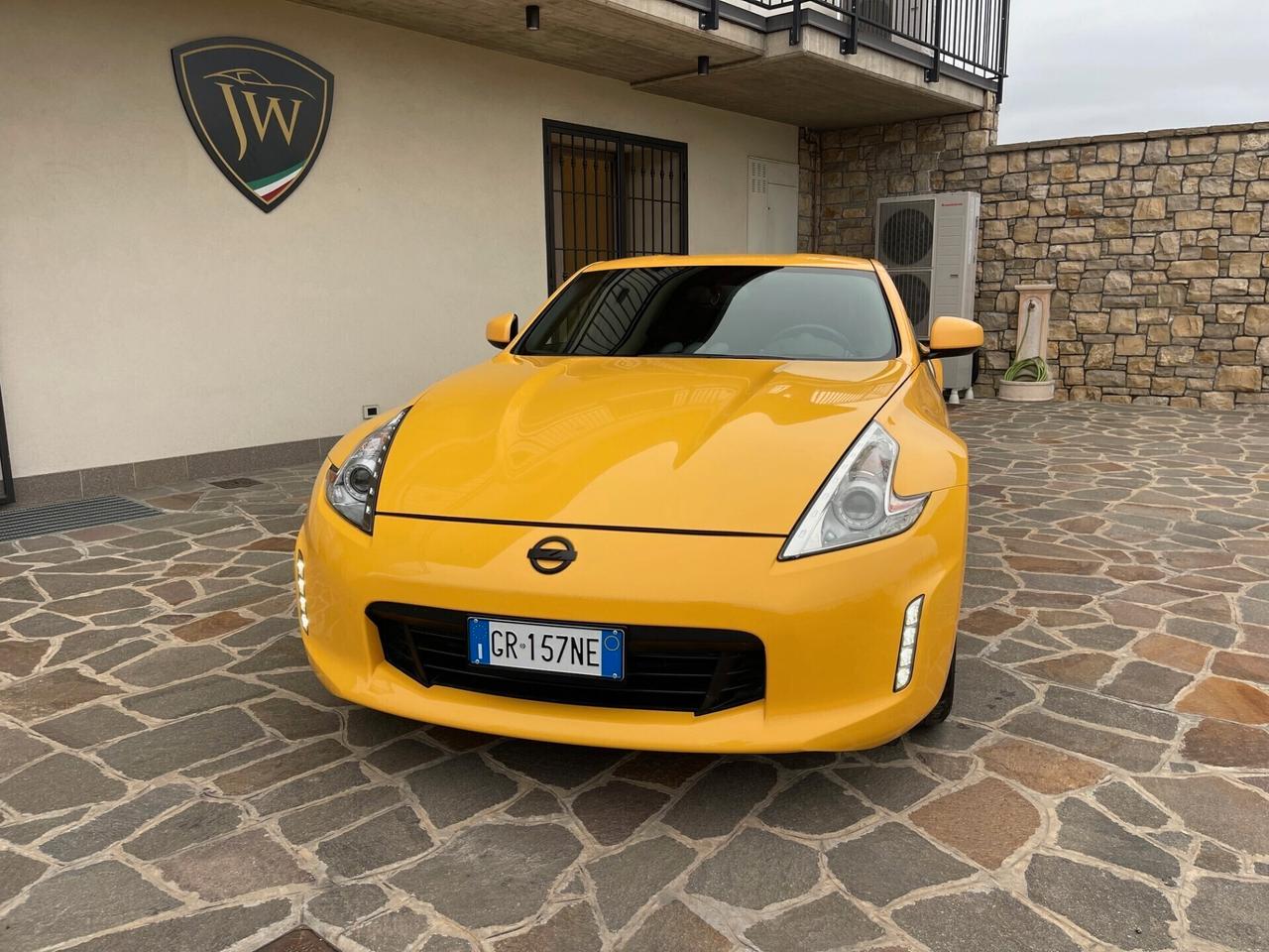 Nissan 370Z Coupé 3.7 V6 Lev 2