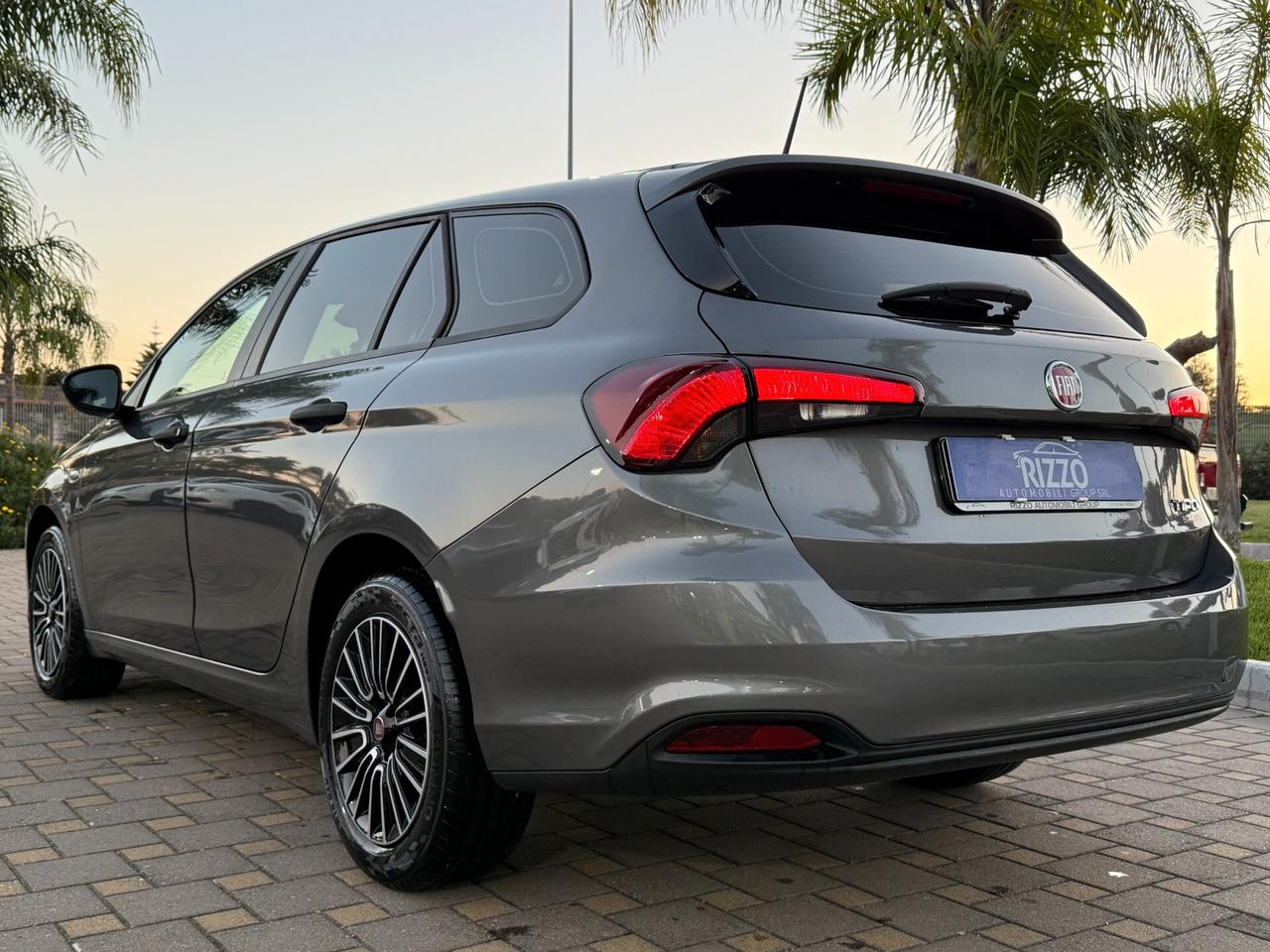 FIAT TIPO 1.6MJT 131CV SW LOUNGE NAVI LED