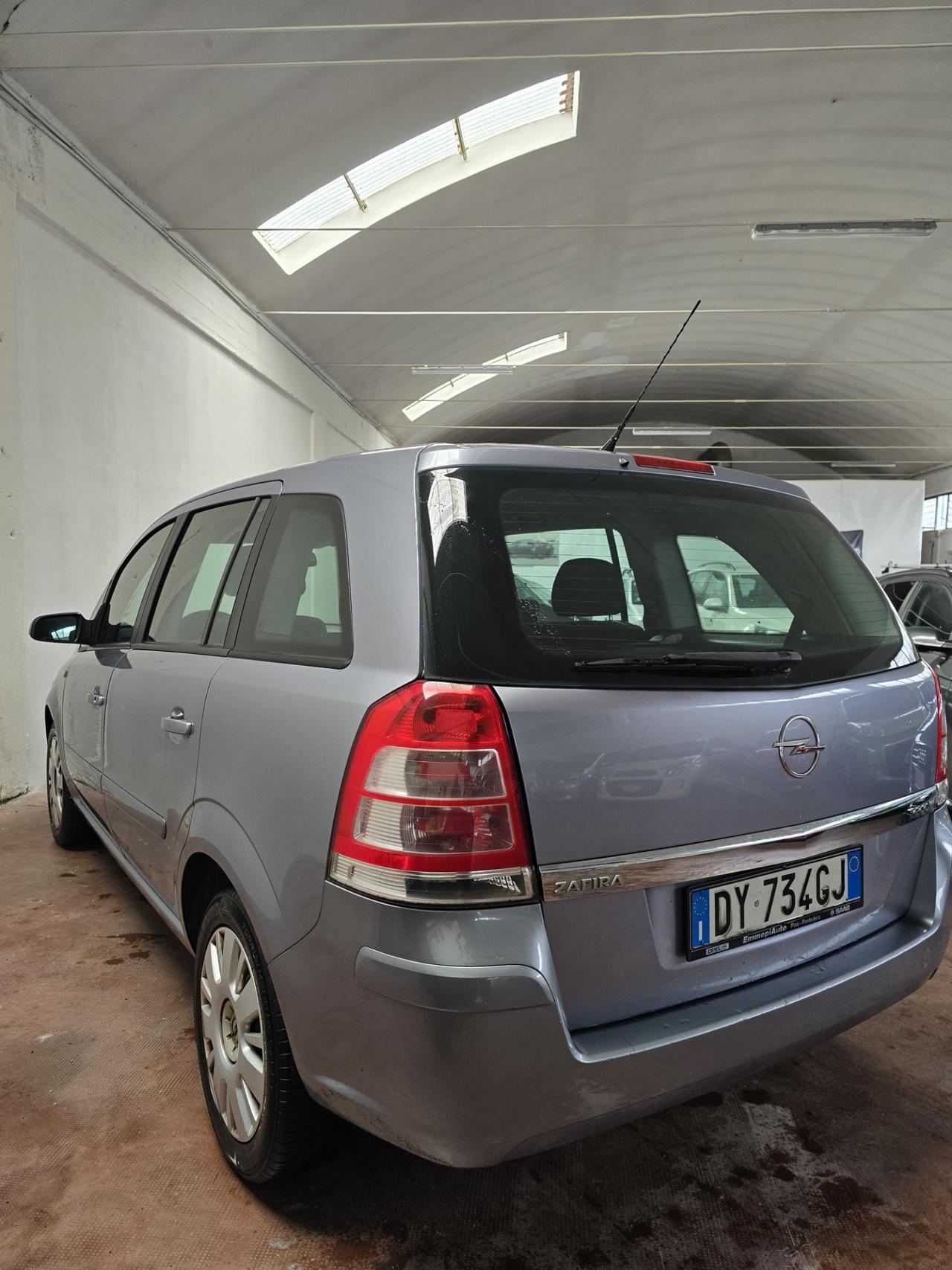 Opel Zafira 1.6 16V ecoM 94CV Cosmo