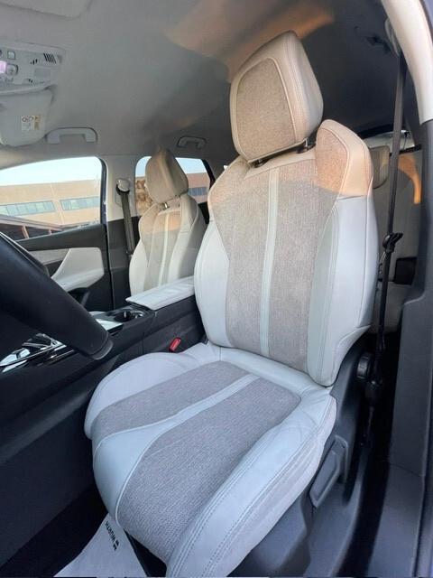 Peugeot 3008 BlueHDi 130 S&S EAT8 Allure