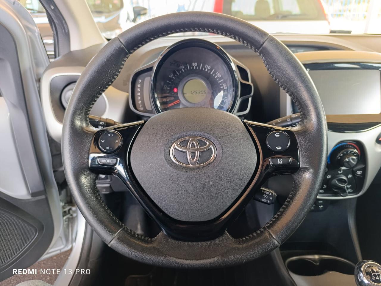 Toyota Aygo 1.0 VVT-i 69 CV 3 porte x-cool TSS 2017