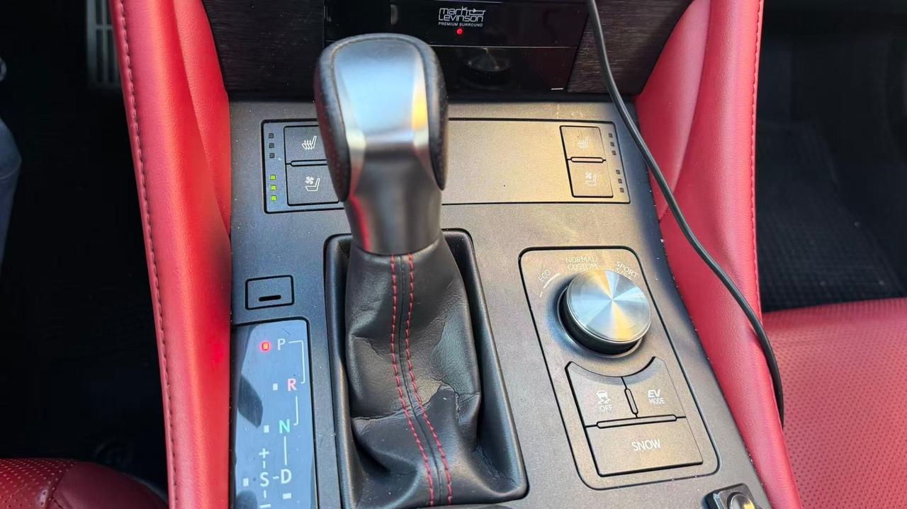 Lexus RC 300h Hybrid F Sport 2020
