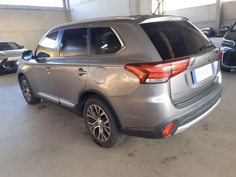 Mitsubishi Outlander Outlander 2.2 DI-D 4WD Instyle 7p.
