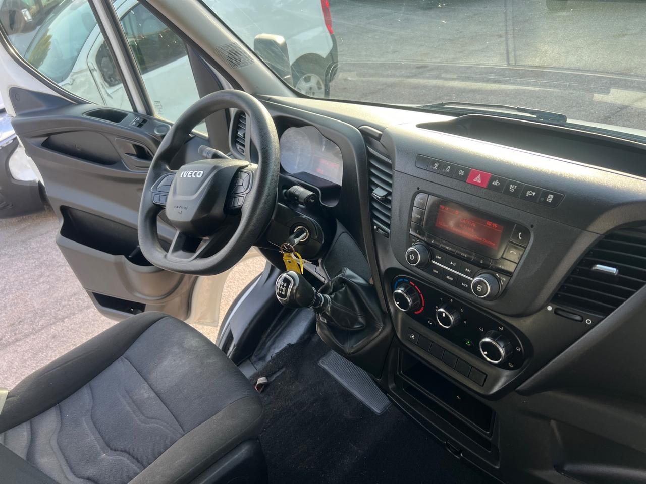 Iveco Daily 35S12 2.3