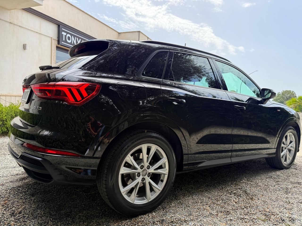 Audi Q3 35 TDI S tronic S line