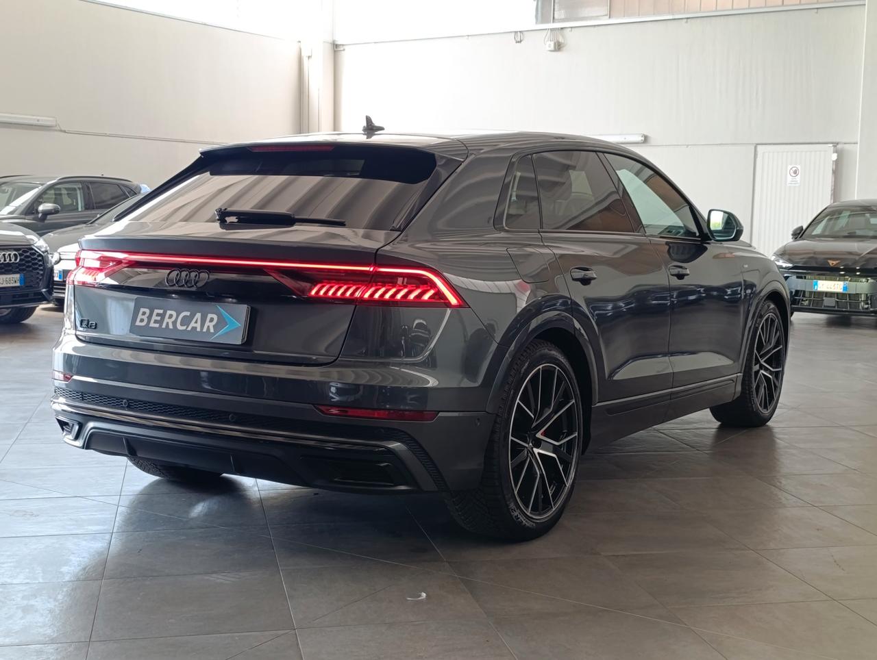 Audi Q8 55 3.0 tfsi mhev Sport quattro tiptronic