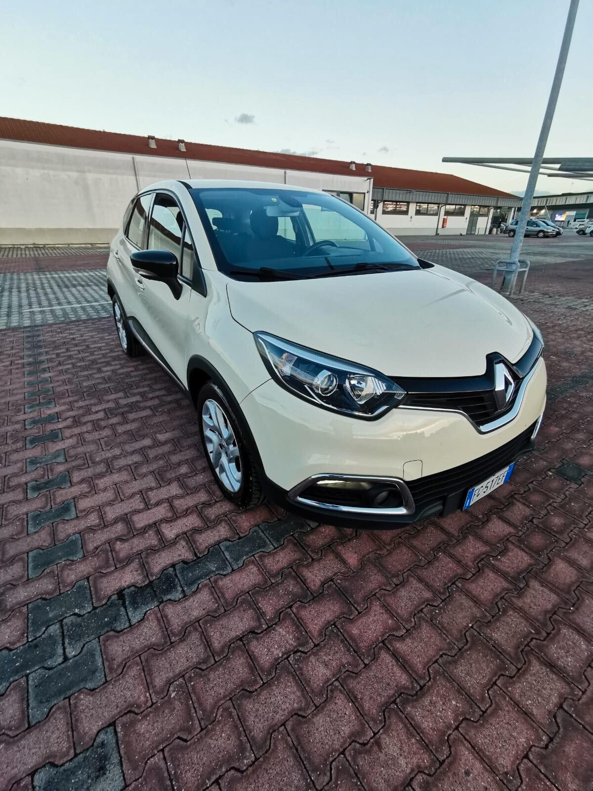 Renault Captur dCi 8V 90 CV EDC Energy - 12/2015