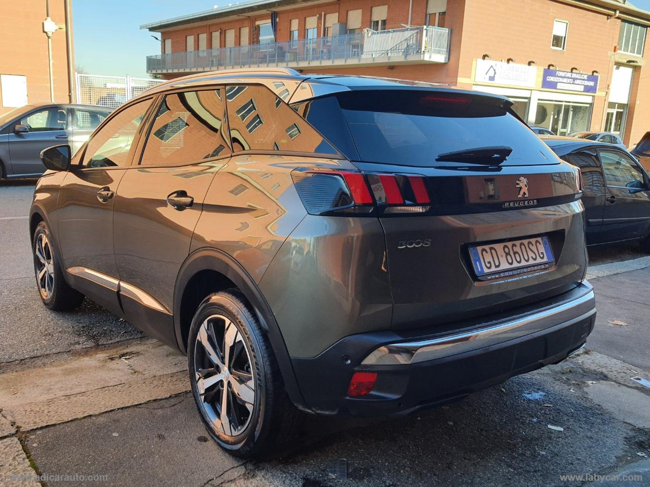 PEUGEOT 3008 BlueHDi 130 S&S EAT8 Allure