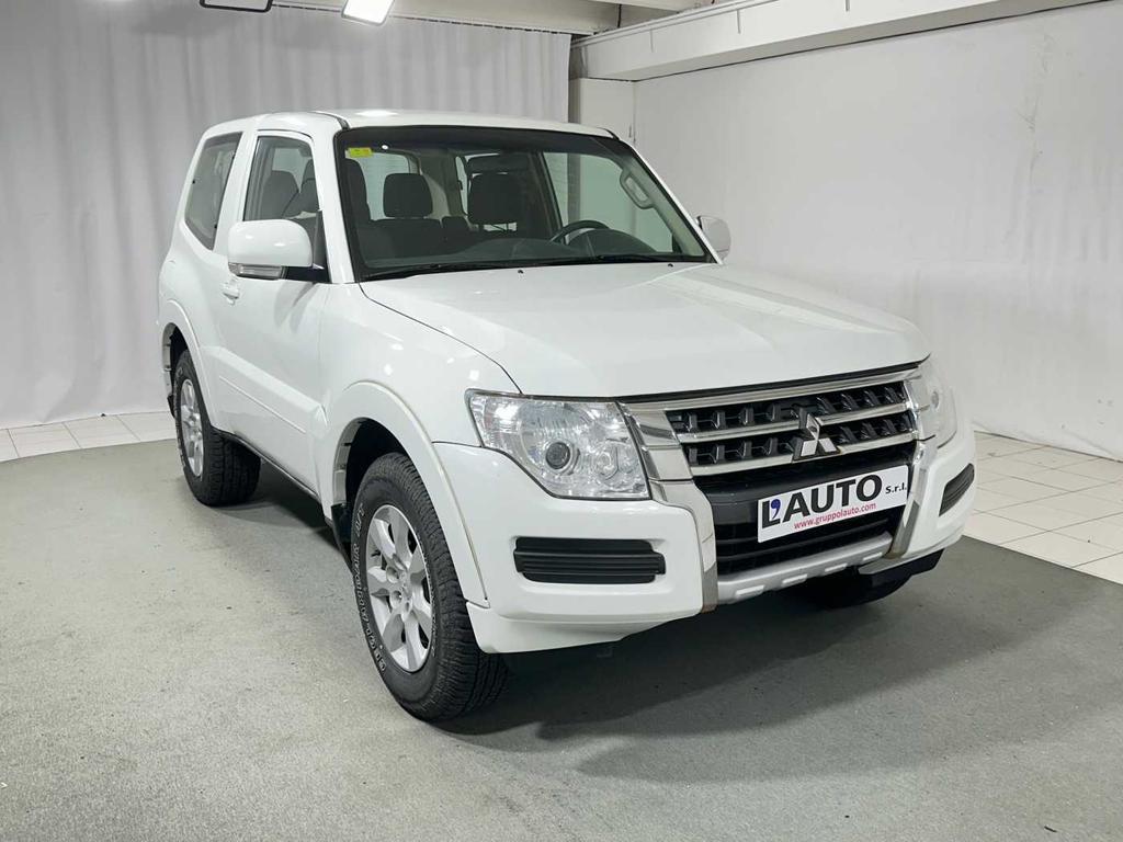 Mitsubishi Pajero 3.2 CR Invite 3p auto