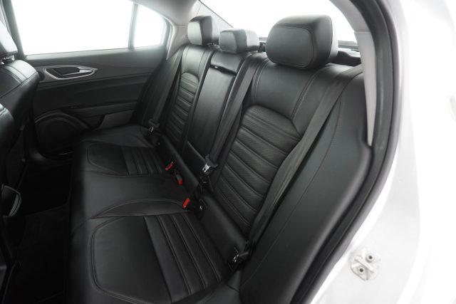 ALFA ROMEO Giulia Giulia 2.2 Turbo AT8 210CV AWD Veloce