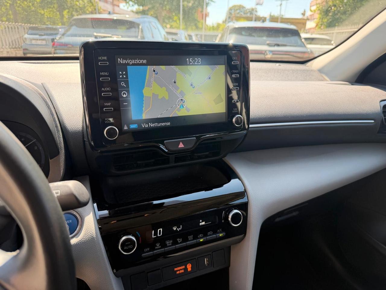 Toyota Yaris Cross E-CVT Business Sport utility Full Hybrid